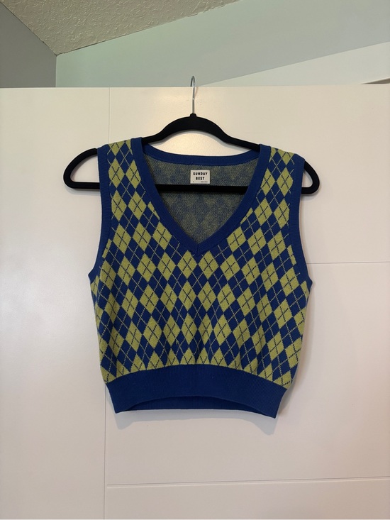 Aritzia Tops - Aritzia Sunday Best Quinn Blue & Olive Argyle Knit V-Neck Vest